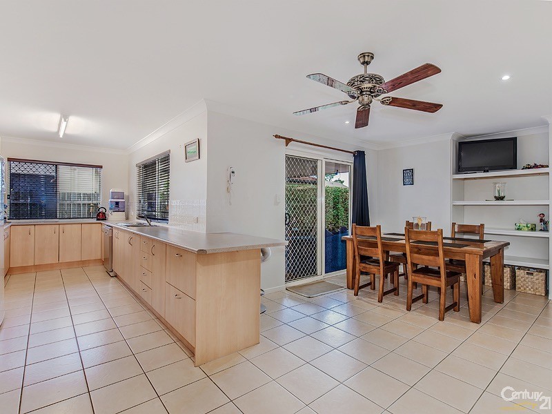 4 Tassel Place, Twin Waters QLD 4564