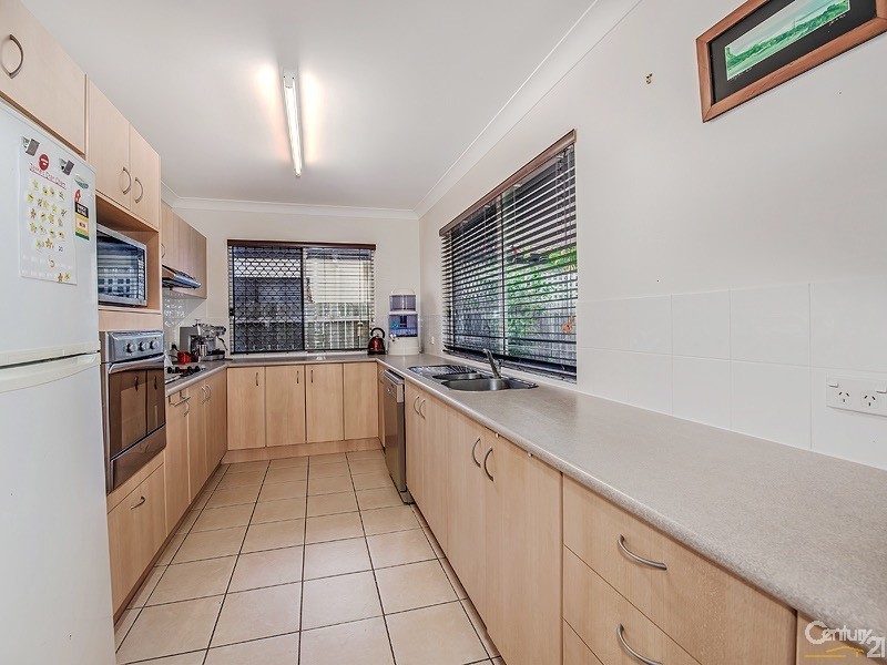 4 Tassel Place, Twin Waters QLD 4564