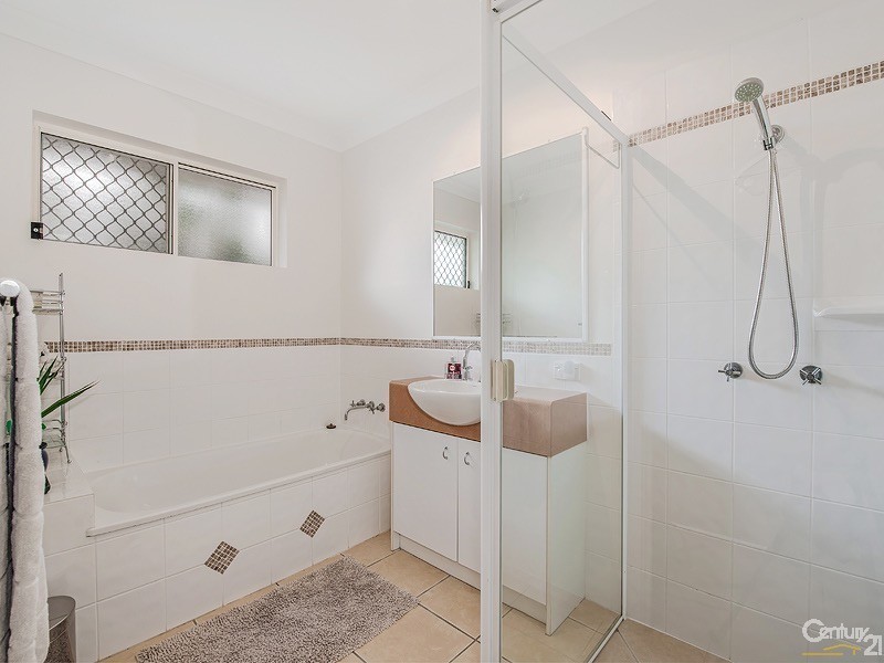 4 Tassel Place, Twin Waters QLD 4564