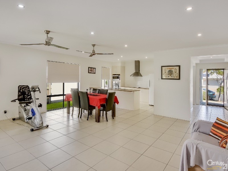 59 Creekside Drive, Sippy Downs QLD 4556