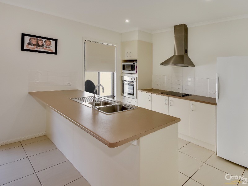 59 Creekside Drive, Sippy Downs QLD 4556