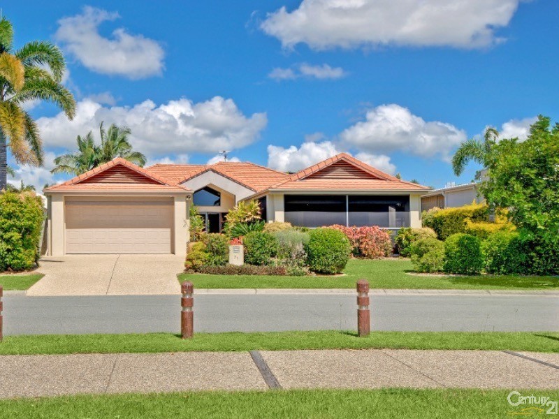 71 Stillwater Dr, Twin Waters QLD 4564
