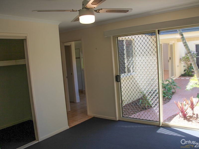 8 Watergum Place, Twin Waters QLD 4564