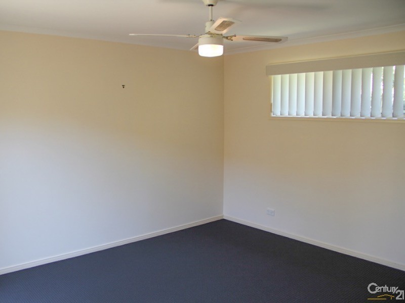 8 Watergum Place, Twin Waters QLD 4564