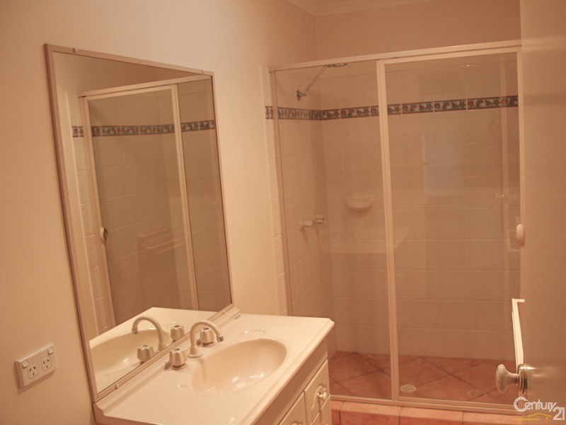 8 Watergum Place, Twin Waters QLD 4564