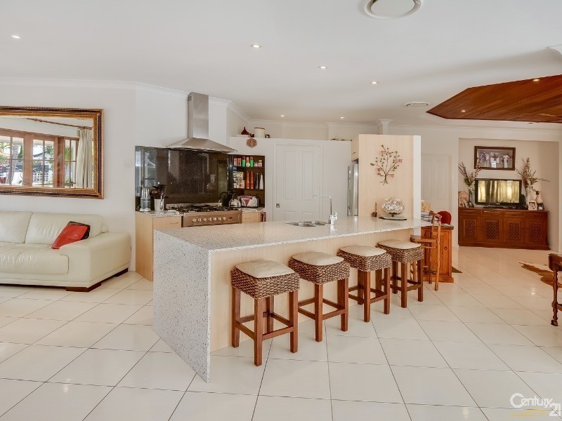 2 Elderberry Court, Twin Waters QLD 4564