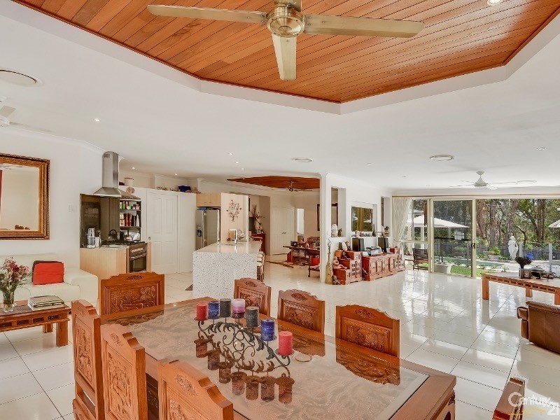 2 Elderberry Court, Twin Waters QLD 4564