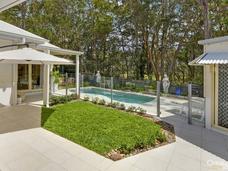 2 Elderberry Court, Twin Waters QLD 4564