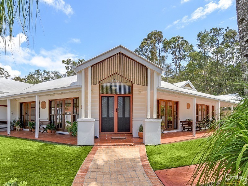 2 Elderberry Court, Twin Waters QLD 4564