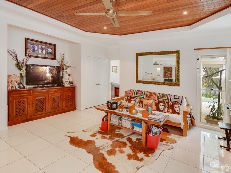 2 Elderberry Court, Twin Waters QLD 4564