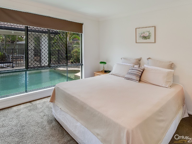 7 Pampling Place, Twin Waters QLD 4564