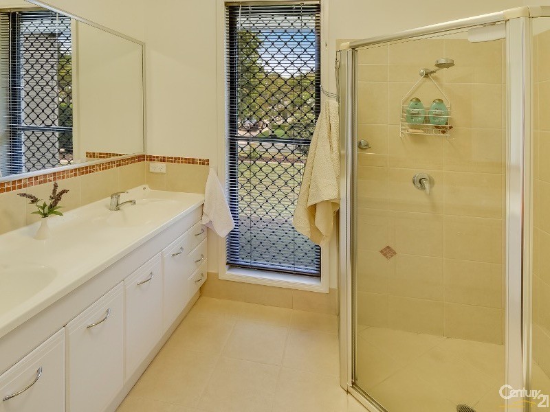 7 Pampling Place, Twin Waters QLD 4564