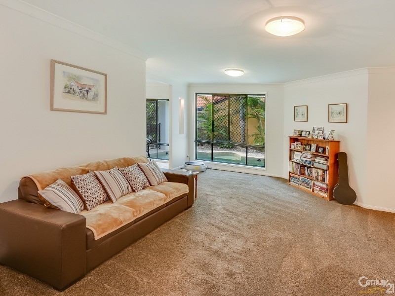 7 Pampling Place, Twin Waters QLD 4564