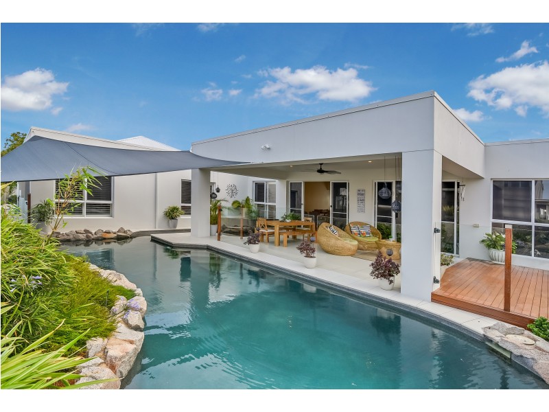 34 Stillwater Drive, Twin Waters QLD 4564