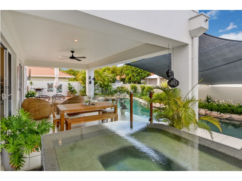34 Stillwater Drive, Twin Waters QLD 4564