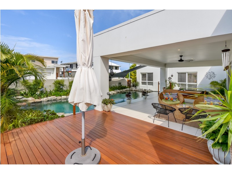 34 Stillwater Drive, Twin Waters QLD 4564