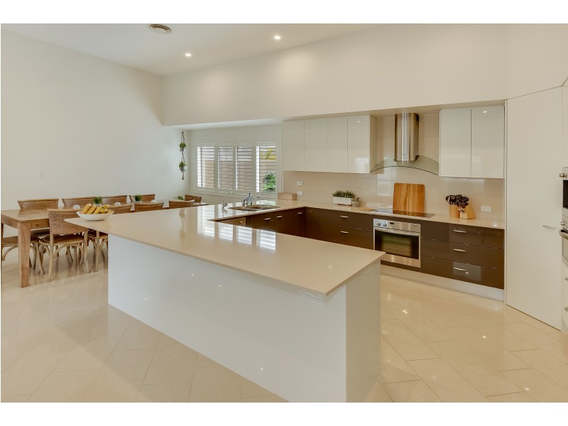 34 Stillwater Drive, Twin Waters QLD 4564