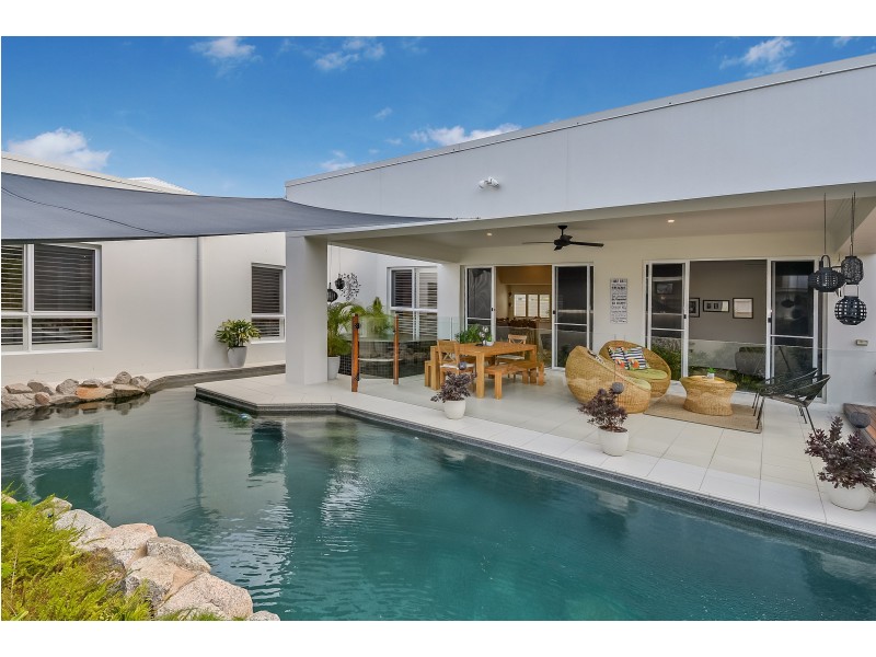 34 Stillwater Drive, Twin Waters QLD 4564