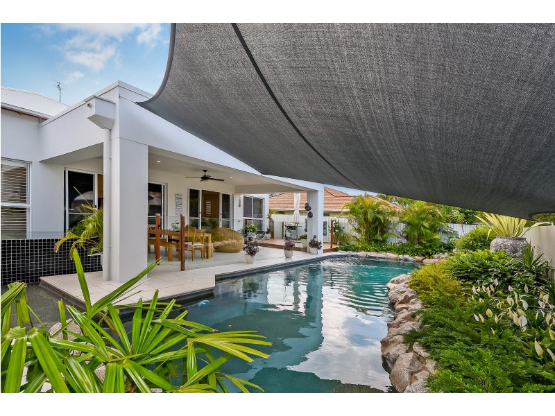 34 Stillwater Drive, Twin Waters QLD 4564
