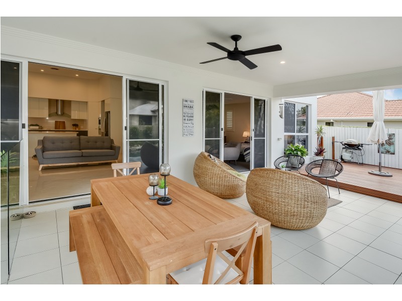 34 Stillwater Drive, Twin Waters QLD 4564