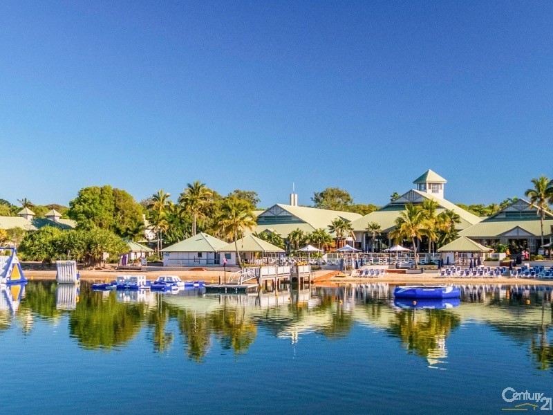 1 Portmarnock Court, Twin Waters QLD 4564