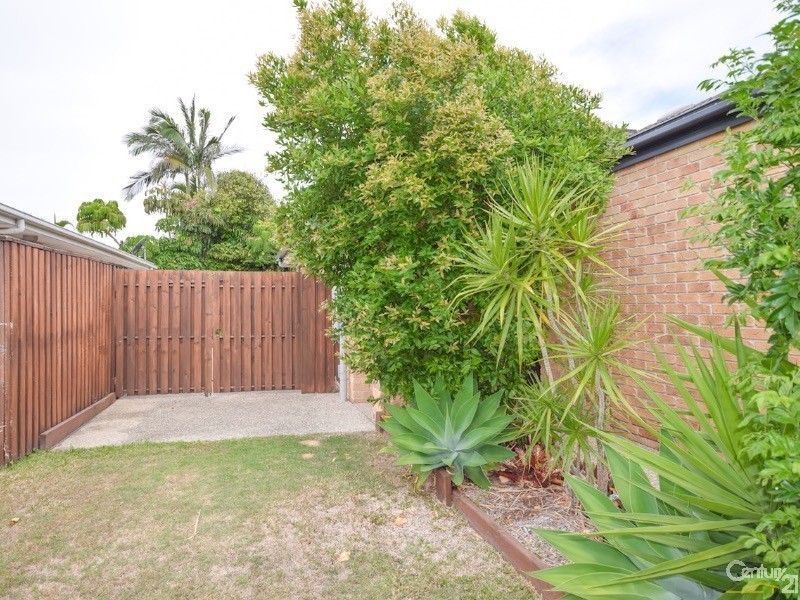 8 Parkland Drive, Pacific Paradise QLD 4564