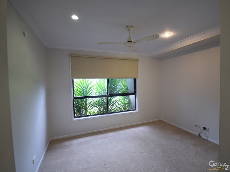 8 Parkland Drive, Pacific Paradise QLD 4564