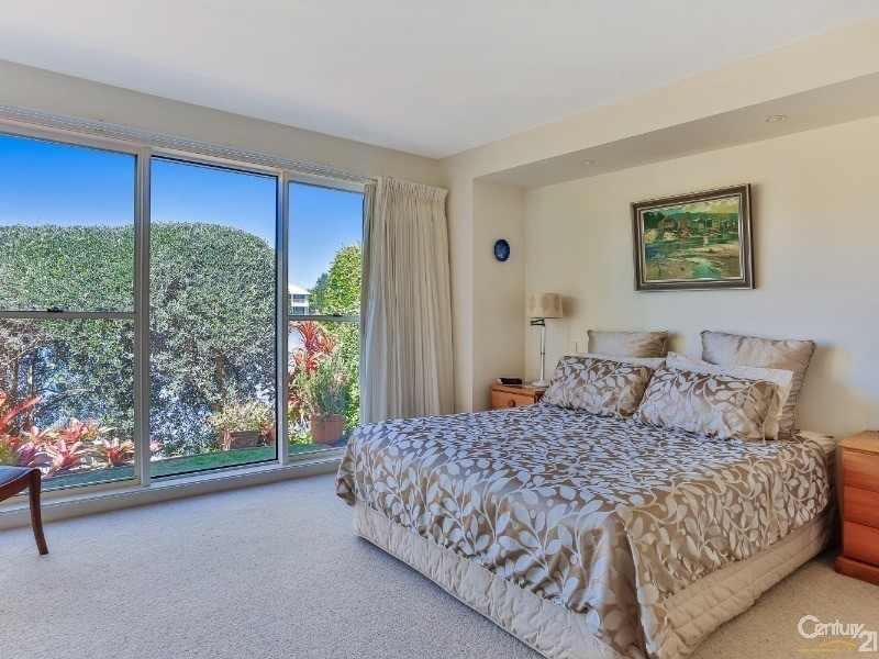 11 Tamarind Place, Twin Waters QLD 4564