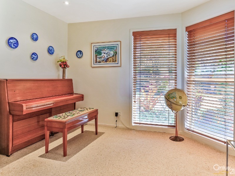 11 Tamarind Place, Twin Waters QLD 4564