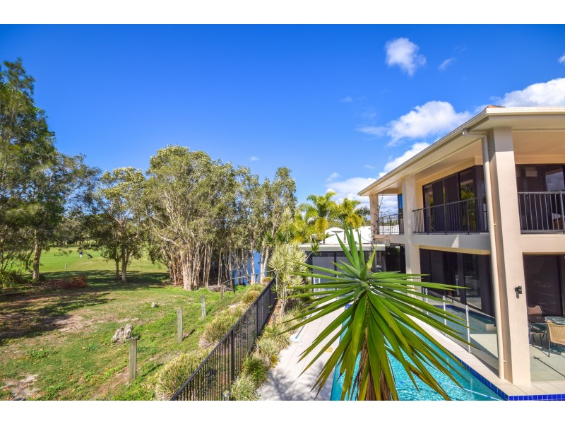 23 Hetherington Drive, Twin Waters QLD 4564