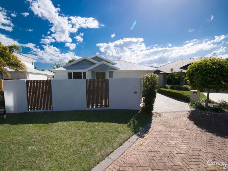 6 Oyster Court, Twin Waters QLD 4564