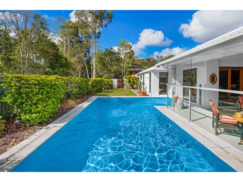 5 Baker-Finch Place, Twin Waters QLD 4564