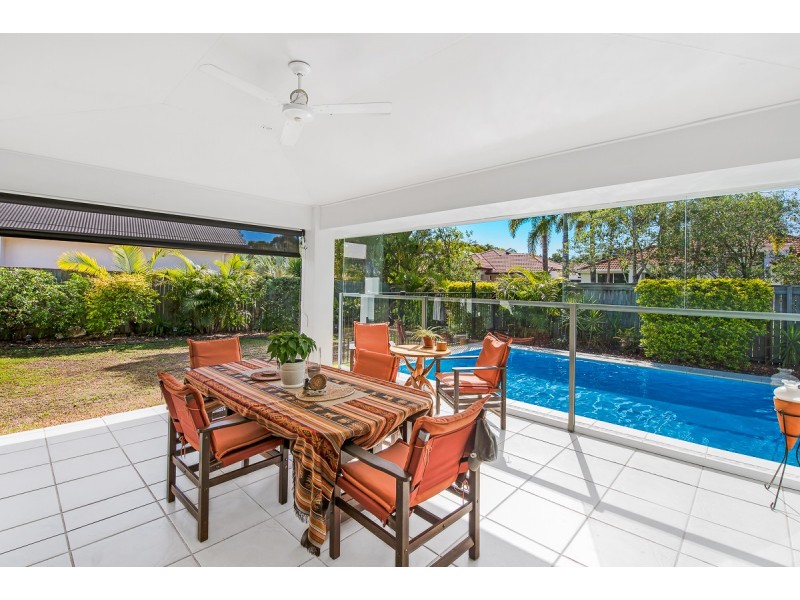 5 Baker-Finch Place, Twin Waters QLD 4564