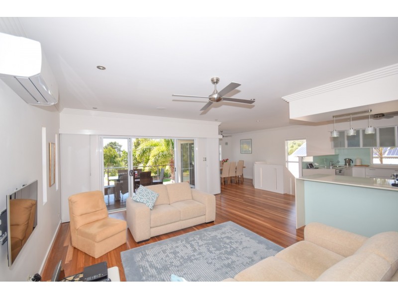 2 Merkara Crescent, Twin Waters QLD 4564