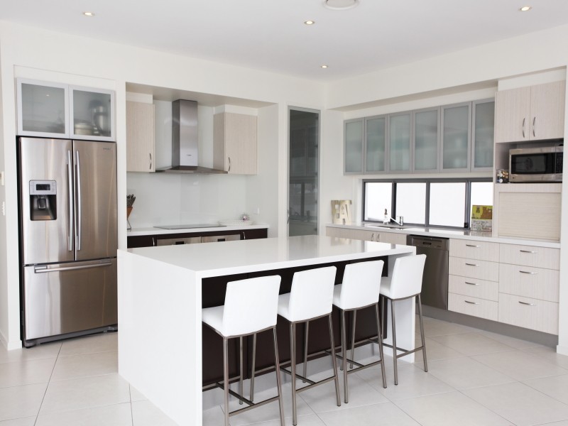 12 Waterfront Court, Twin Waters QLD 4564