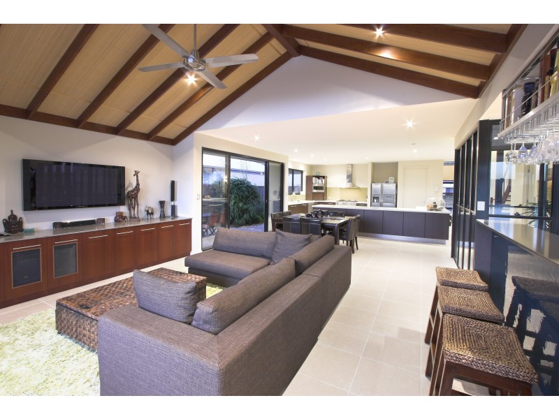 25 Seahorse Drive, Twin Waters QLD 4564