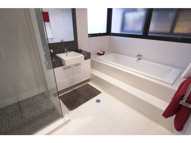 25 Seahorse Drive, Twin Waters QLD 4564