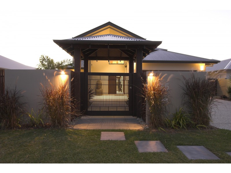 25 Seahorse Drive, Twin Waters QLD 4564