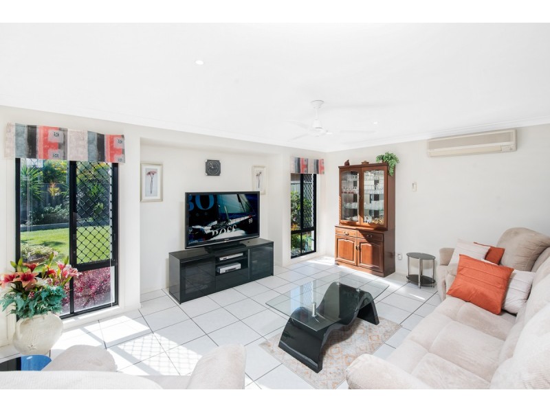 12 Stillwater Drive, Twin Waters QLD 4564