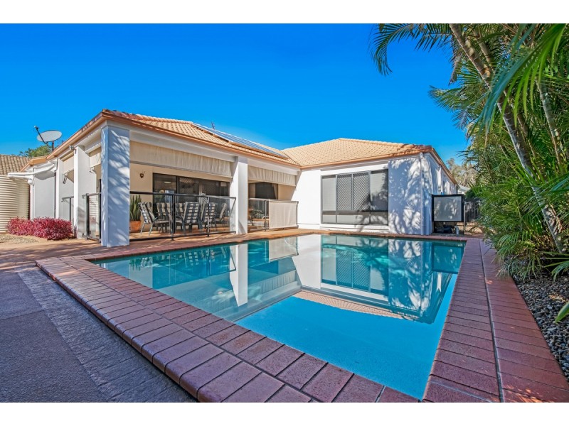 12 Stillwater Drive, Twin Waters QLD 4564