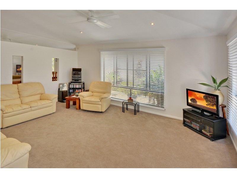 3 Staysail Place, Twin Waters QLD 4564