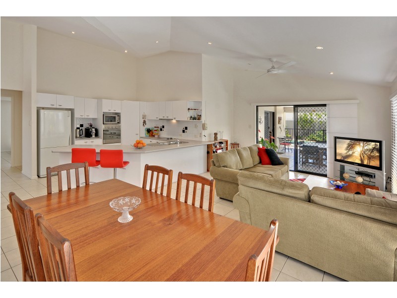 3 Staysail Place, Twin Waters QLD 4564