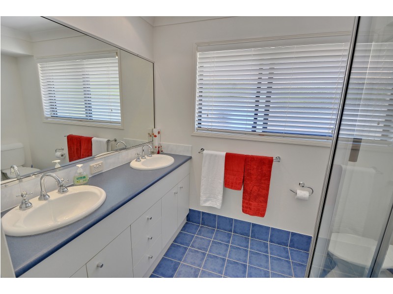 3 Staysail Place, Twin Waters QLD 4564