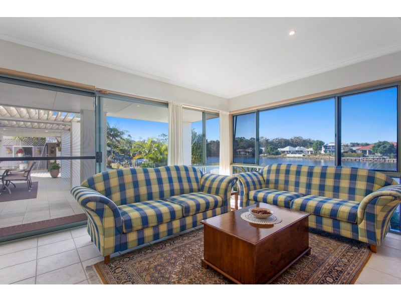 19 Tamarind Pl, Twin Waters QLD 4564