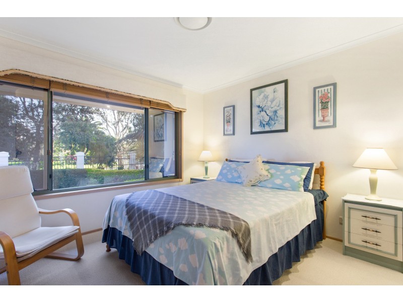 19 Tamarind Pl, Twin Waters QLD 4564