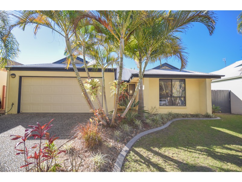 32 Barcoola Place, Twin Waters QLD 4564