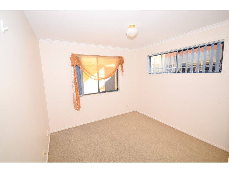 32 Barcoola Place, Twin Waters QLD 4564