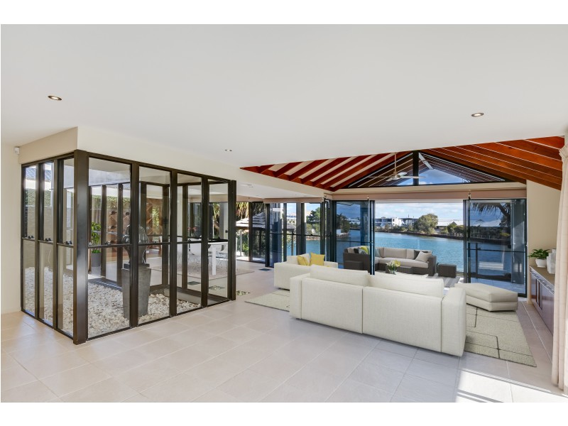 25 Seahorse Dr, Twin Waters QLD 4564