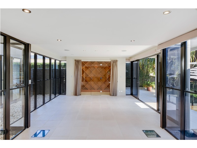 25 Seahorse Dr, Twin Waters QLD 4564