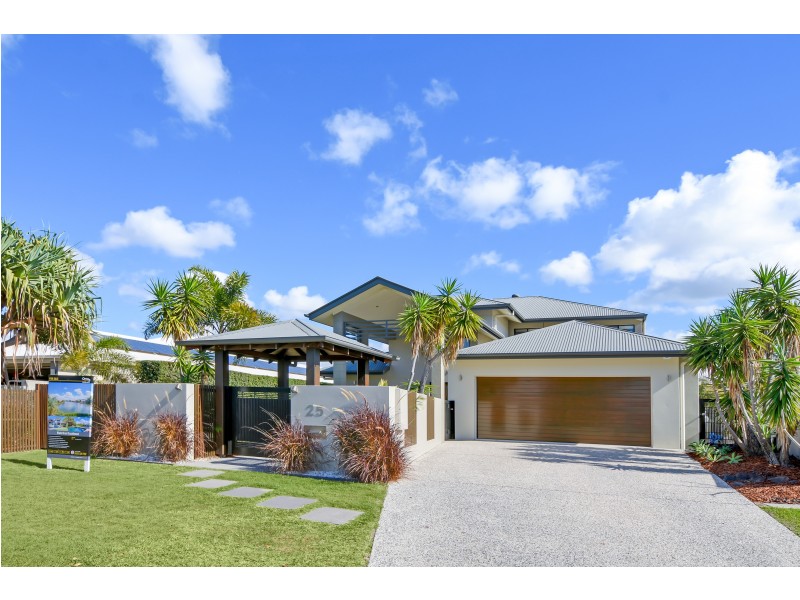 25 Seahorse Dr, Twin Waters QLD 4564